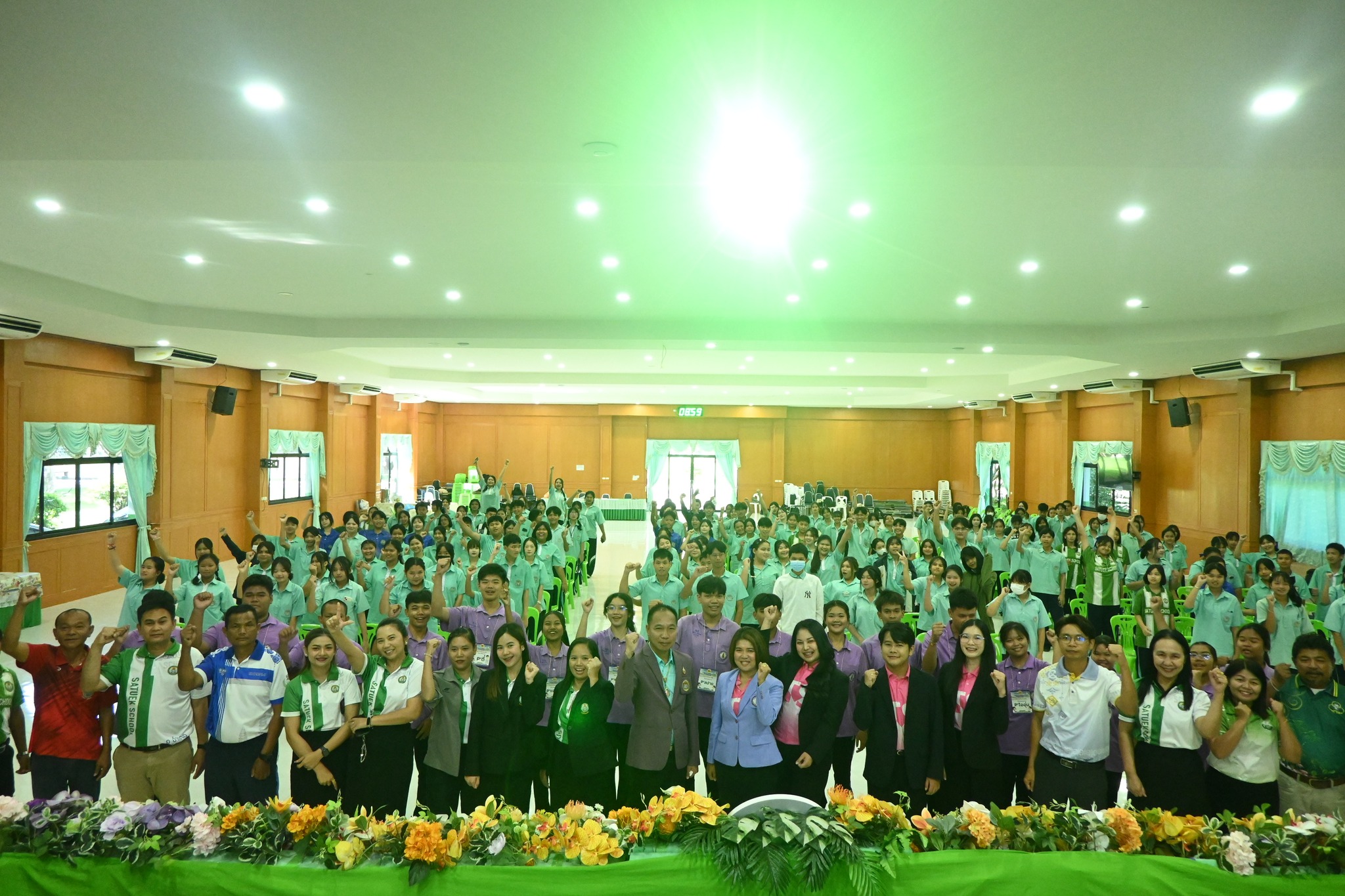 โรงเรียนสตึก จัดโครงการการอบรมแกนนำนักเรียนเพื่อนที่ปรึกษา YC (Youth Counselor) โดยมีนายนพพรณ์ คล้ายห้างหว้า รองผู้อำนวยการโรงเรียนสตึก ให้เกียรติเป็นประธานในพิธีเปิดกิจกรรม